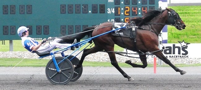 Huntsville's full-brother, Wild Bill and Scott Zeron, winning in PASS action for two-year-old pacing colts Thursday at Harrah's Philadelphia | World Wide Racing